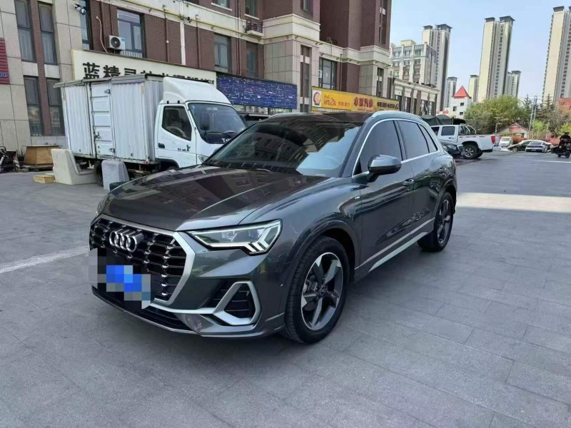 济宁22年奥迪Q32
