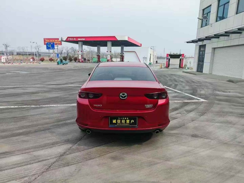 南通20年马自达昂克赛拉8