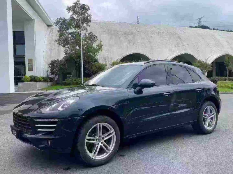 绍兴17年保时捷Macan2