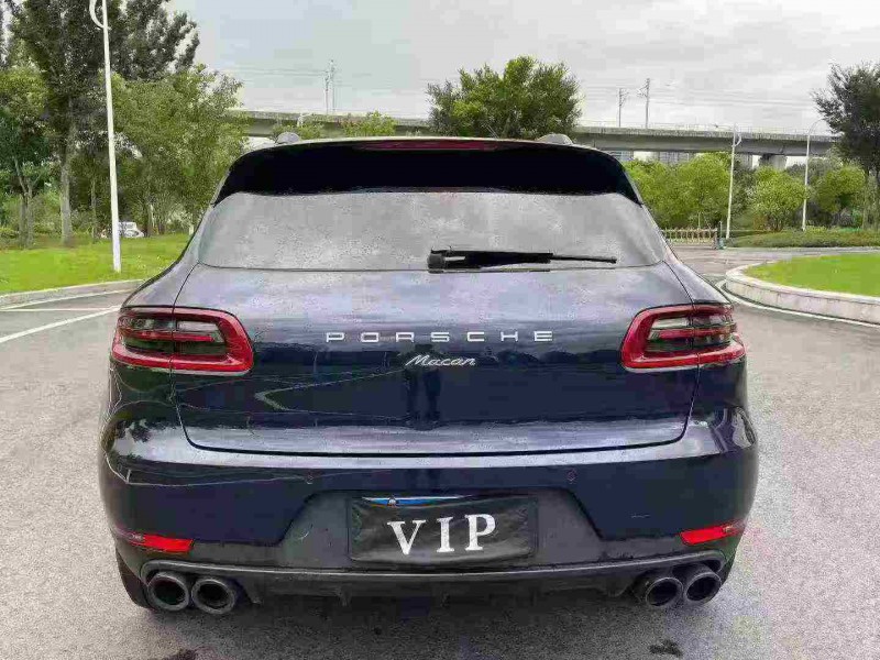 绍兴17年保时捷Macan7