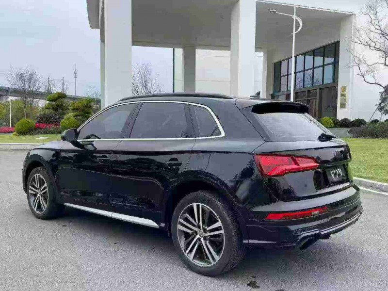 衢州20年奥迪Q59
