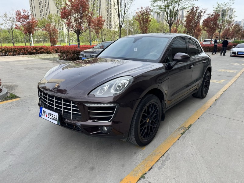 济宁15年保时捷Macan2