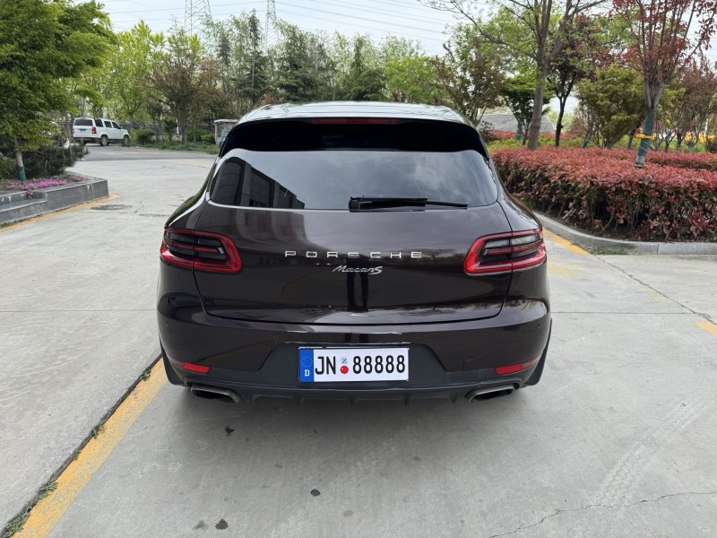 济宁15年保时捷Macan7