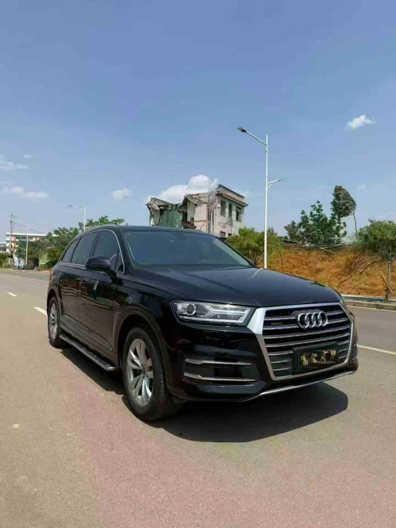 遵义17年奥迪Q73
