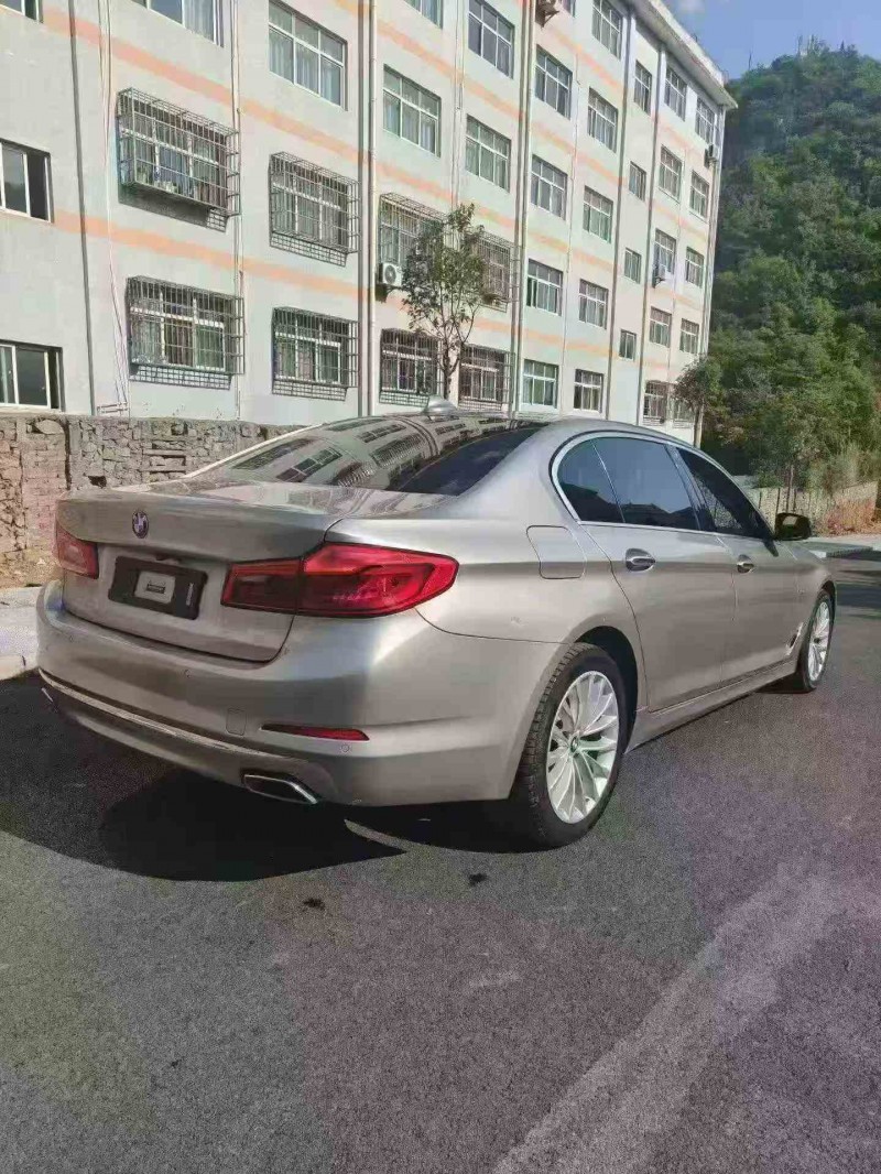 毕节18年宝马5系7