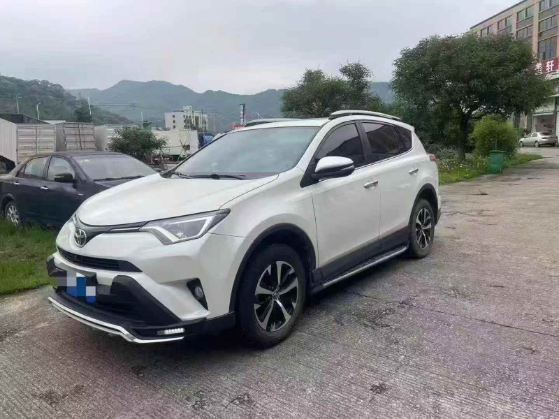 漳州18年丰田RAV4荣放2