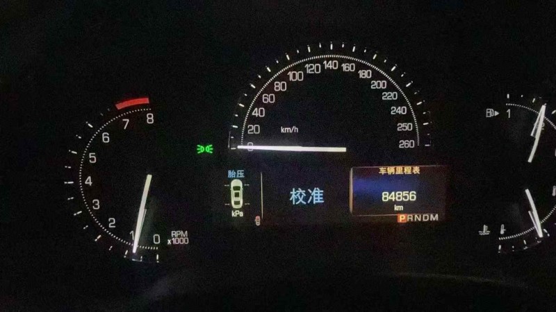 济宁17年凯迪拉克XTS8