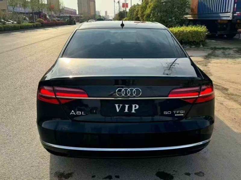 东营14年奥迪A8L9