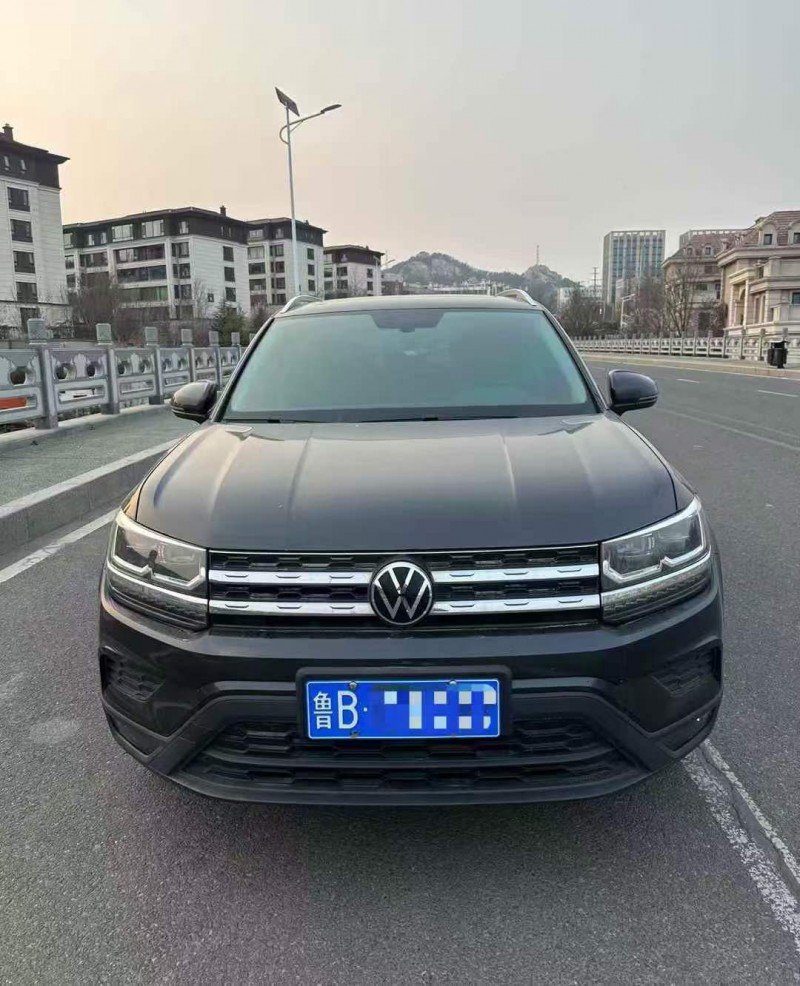 东营22年大众探岳1