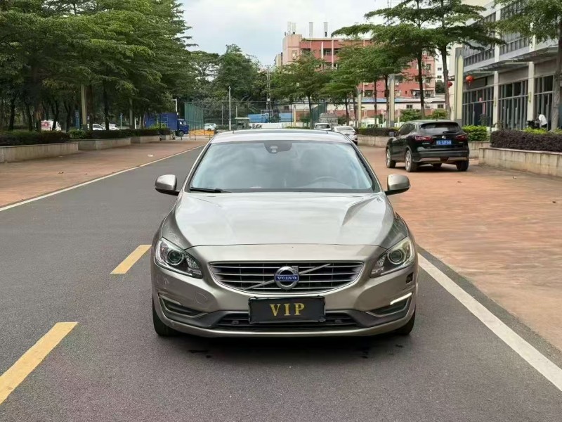 东莞16年沃尔沃S60L1