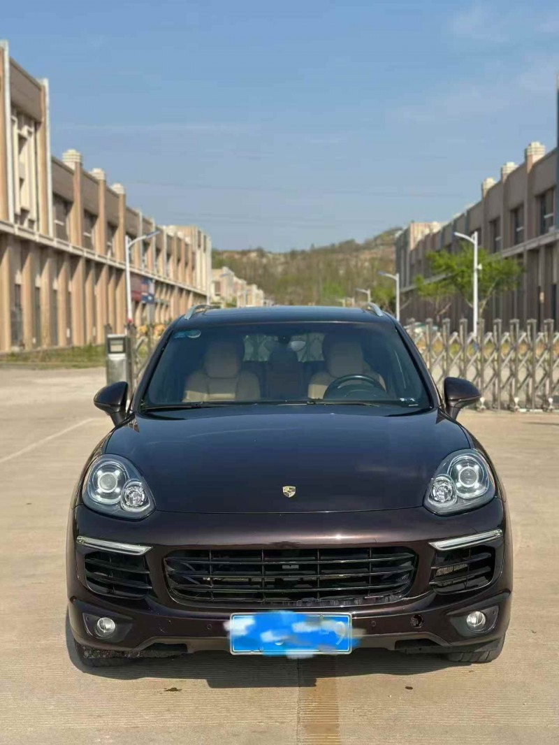 东营16年保时捷Macan1