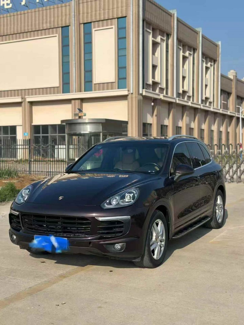 东营16年保时捷Macan2