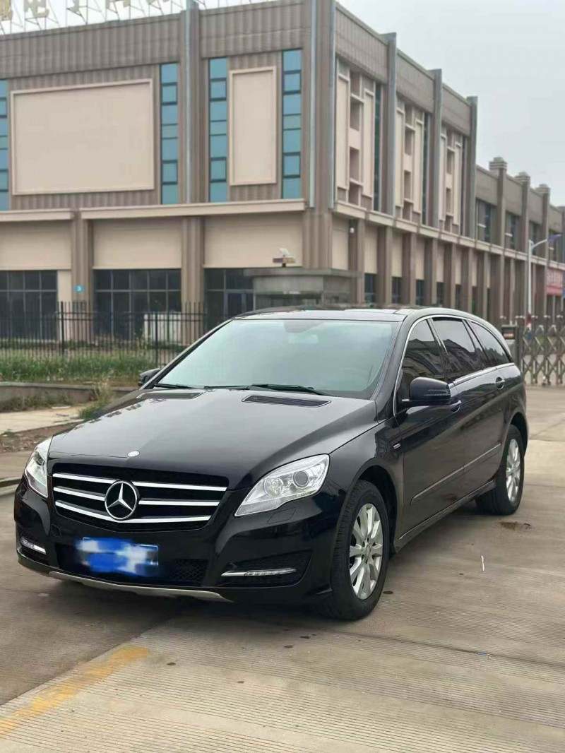 济宁17年奔驰R2
