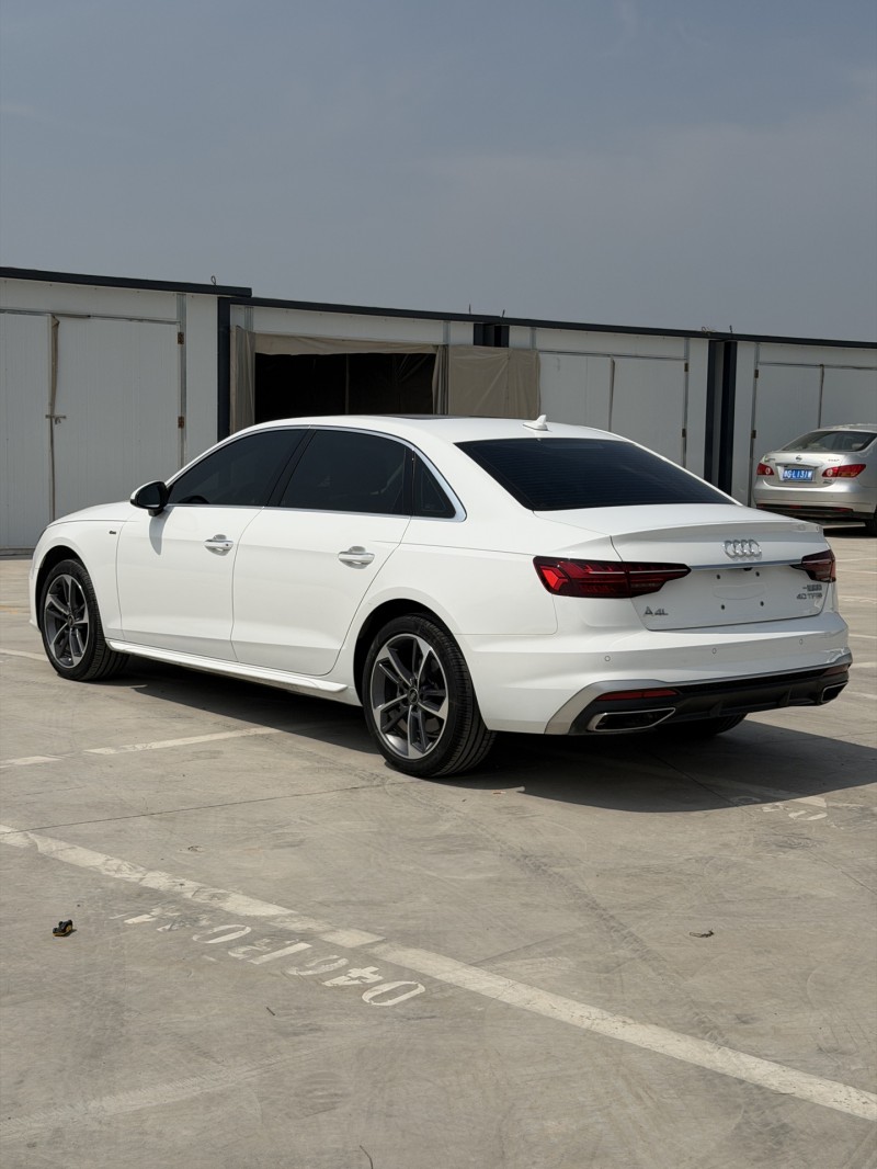 新乡24年奥迪A4L9