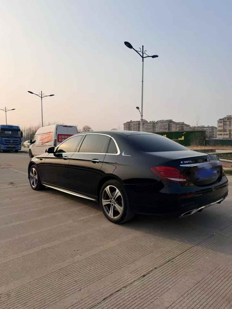 东营18年奔驰E7
