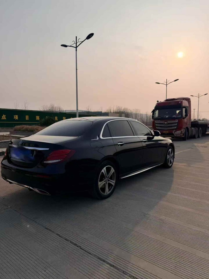 东营18年奔驰E8
