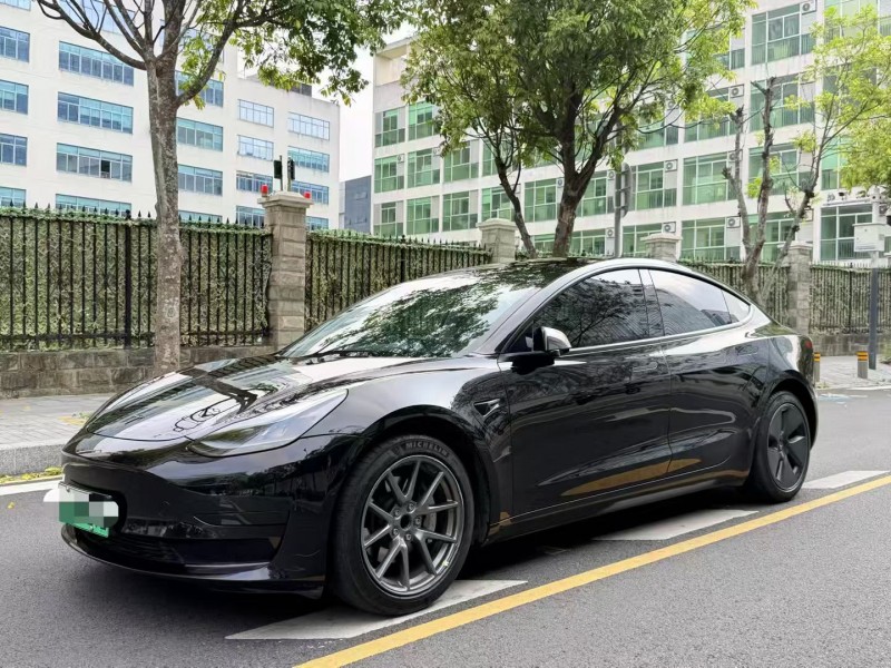 深圳23年特斯拉MODEL 32