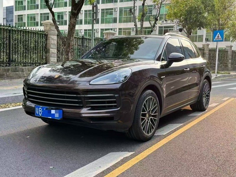 深圳20年保时捷卡宴3