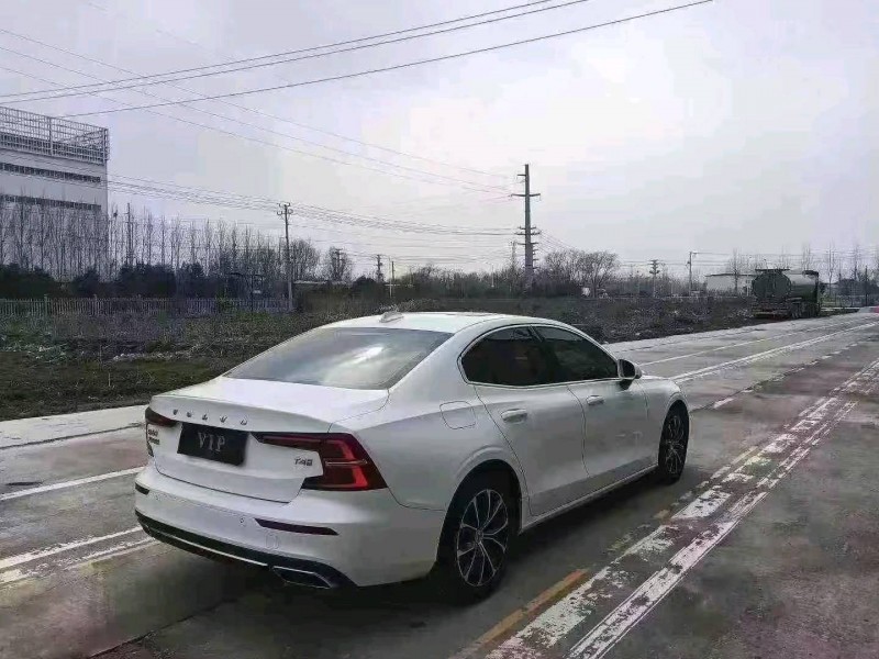 菏泽20年沃尔沃S60L9