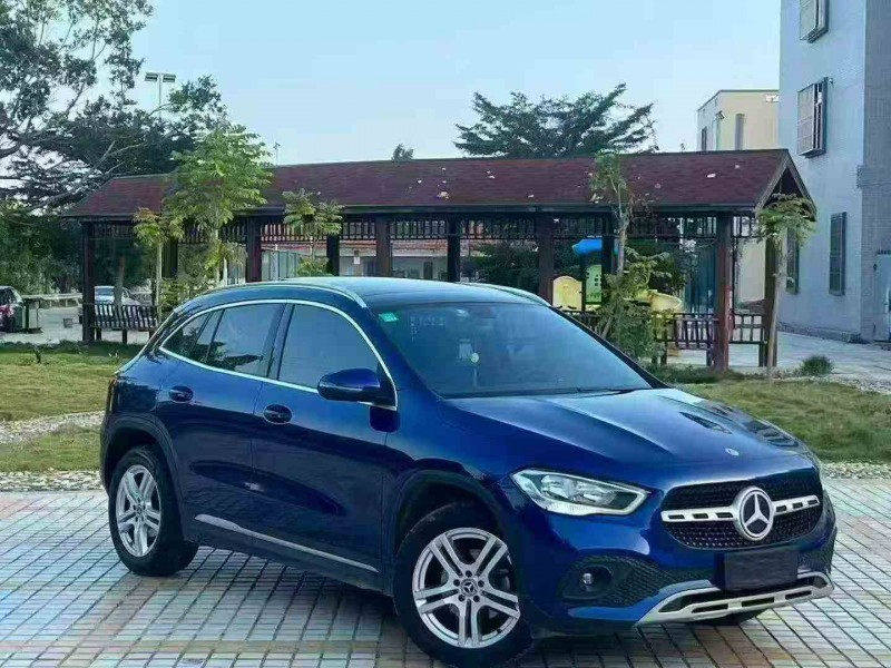 湛江22年奔驰GLA2