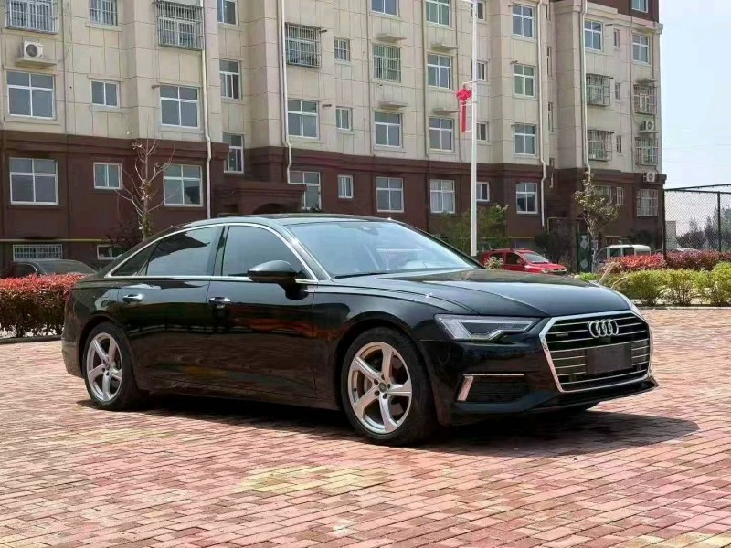 济宁22年奥迪A6L2