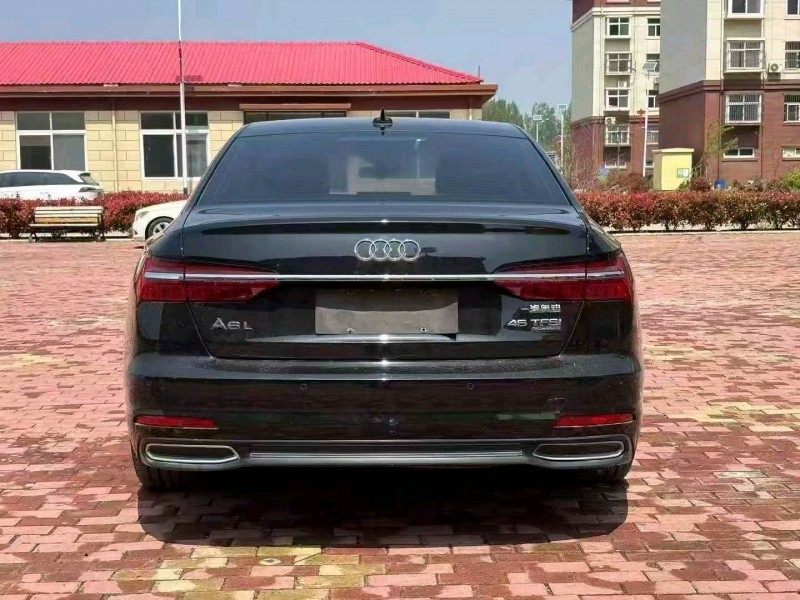 济宁22年奥迪A6L4