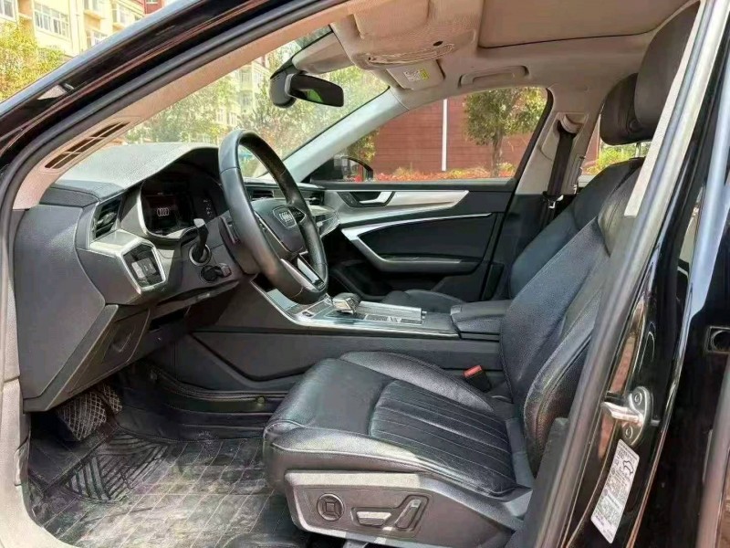 济宁22年奥迪A6L8