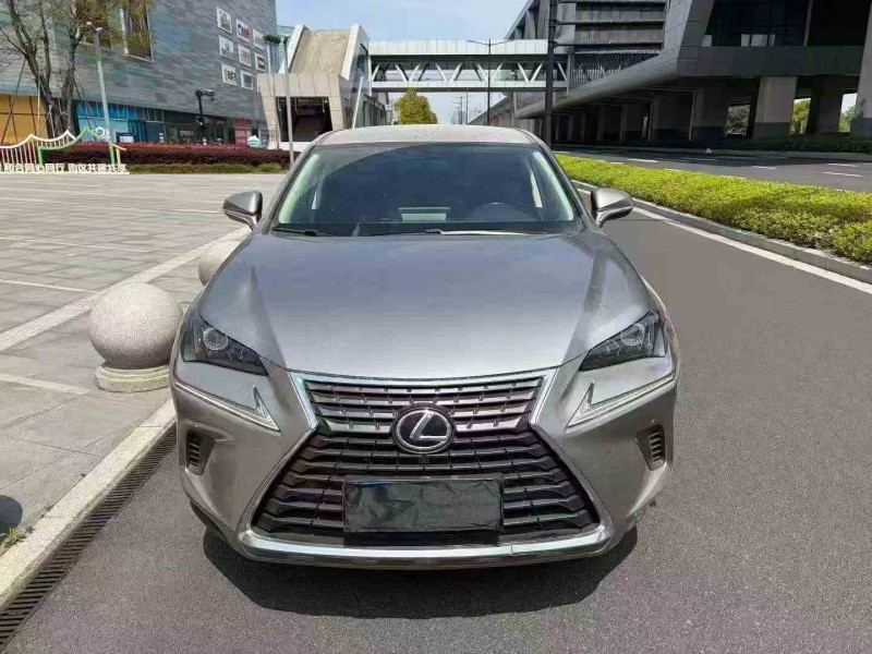 安庆21年雷克萨斯NX1