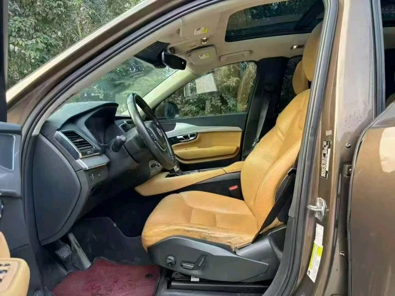 襄阳16年沃尔沃XC909