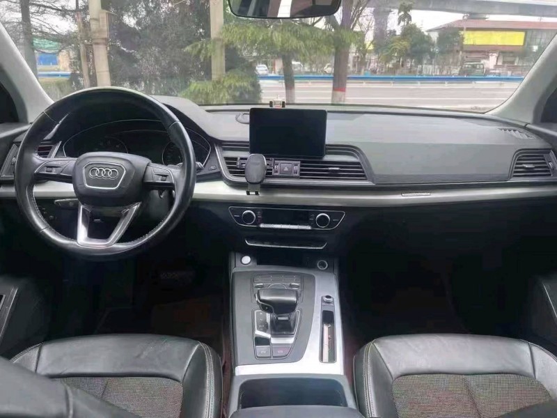 安阳21年奥迪Q55