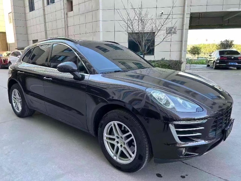 襄阳16年保时捷Macan3