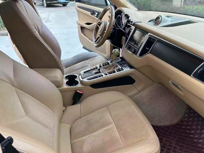 襄阳16年保时捷Macan4
