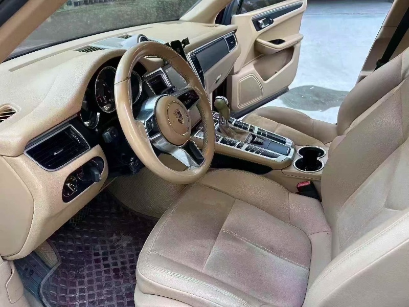 襄阳16年保时捷Macan7