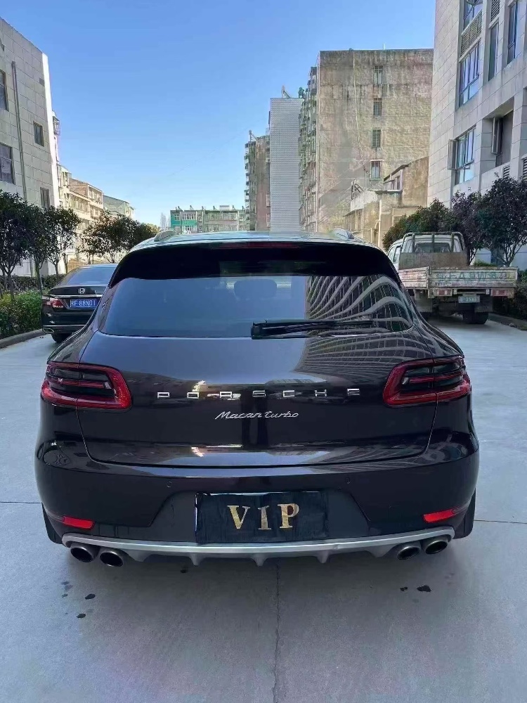 襄阳16年保时捷Macan9