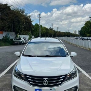 湛江19年宝骏310