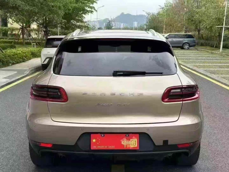 广州15年保时捷Macan9
