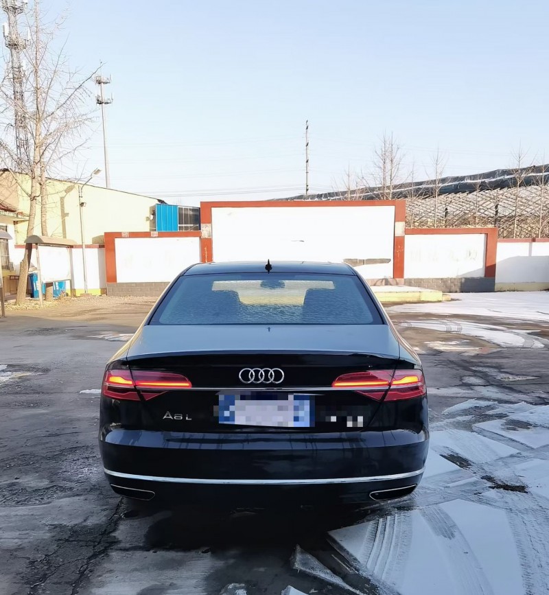 潍坊16年奥迪A8L9