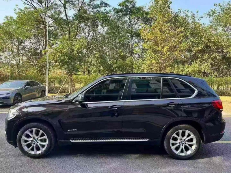 珠海16年宝马X56