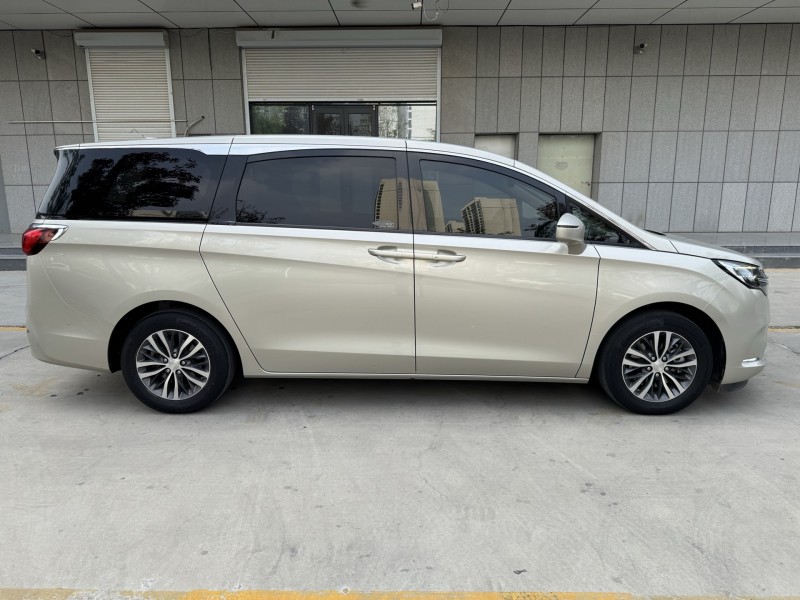 济宁20年别克GL84
