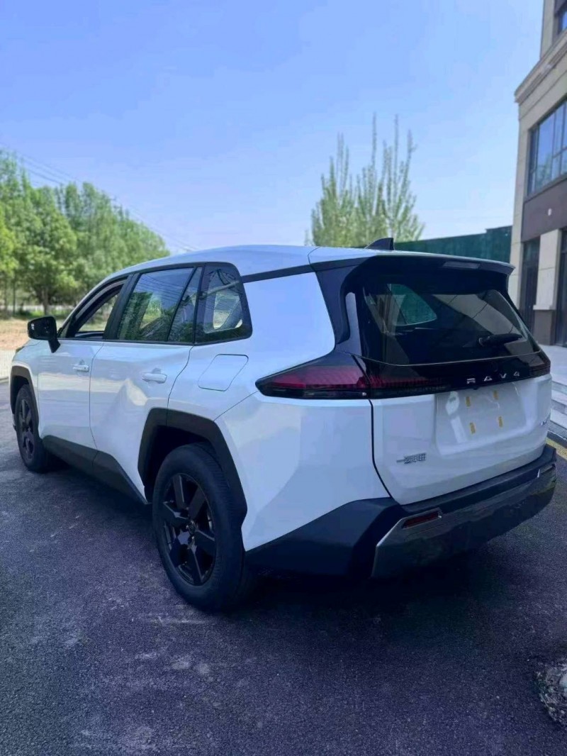 常州26年丰田RAV4荣放8