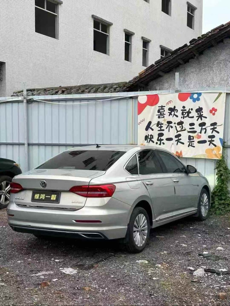 广州20年大众朗逸5