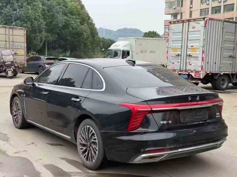 嘉兴25年红旗H57
