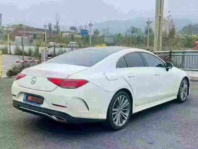 重庆22年奔驰CLS8