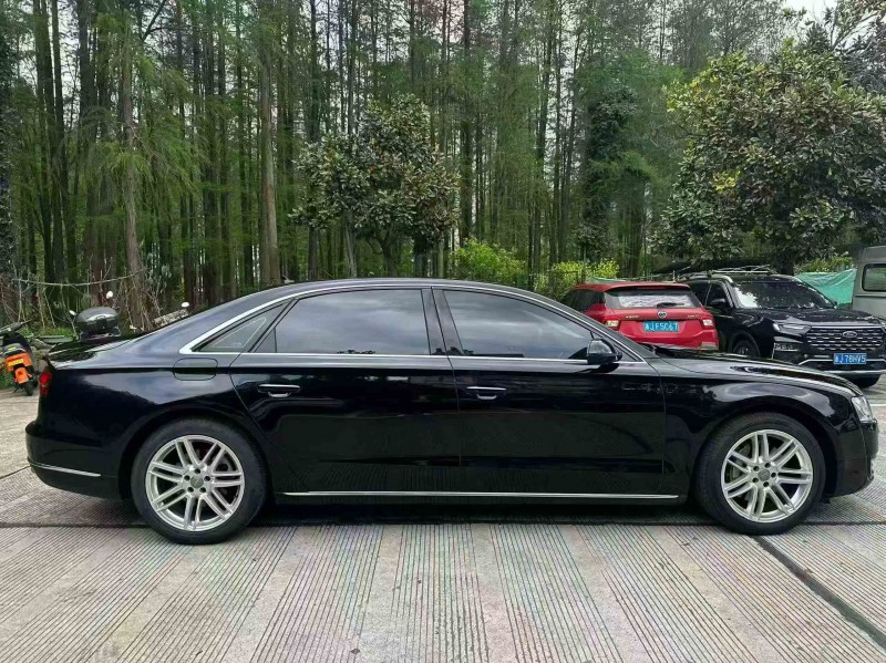 湖州16年奥迪A8L6
