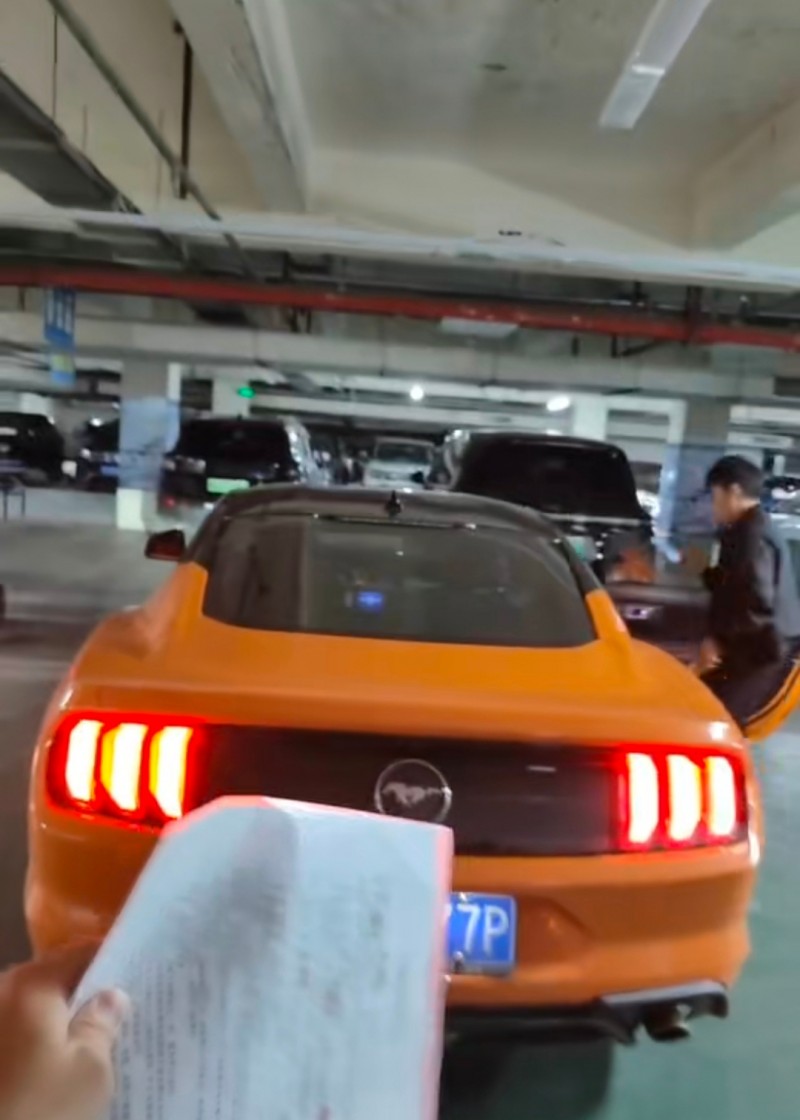 成都22年福特野马5