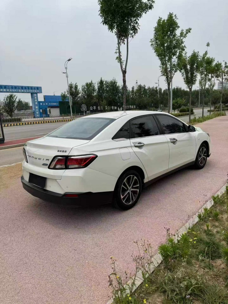 枣庄19年启辰D608