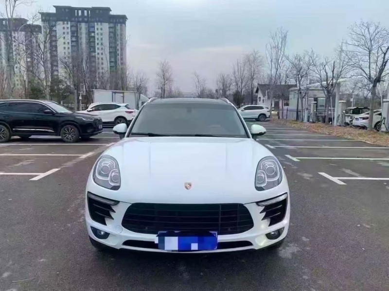 菏泽17年保时捷Macan1