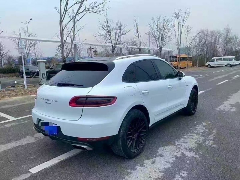 菏泽17年保时捷Macan8
