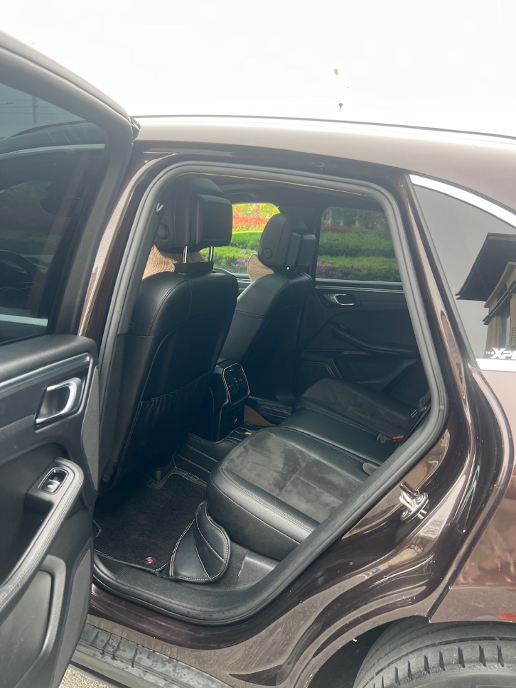 南阳17年保时捷Macan5