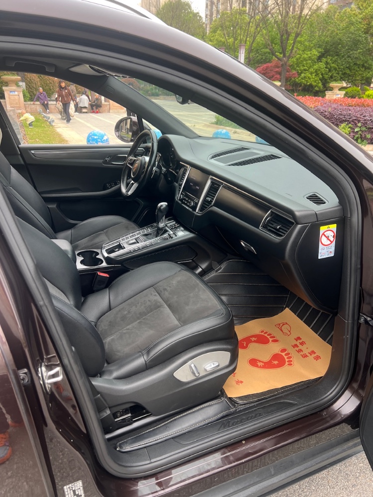 南阳17年保时捷Macan6